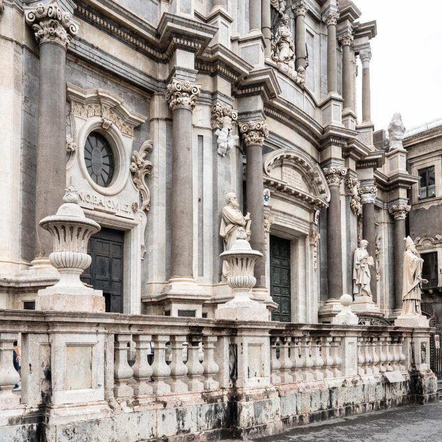 Вілла Benedettini Charming House Катанія Екстер'єр фото